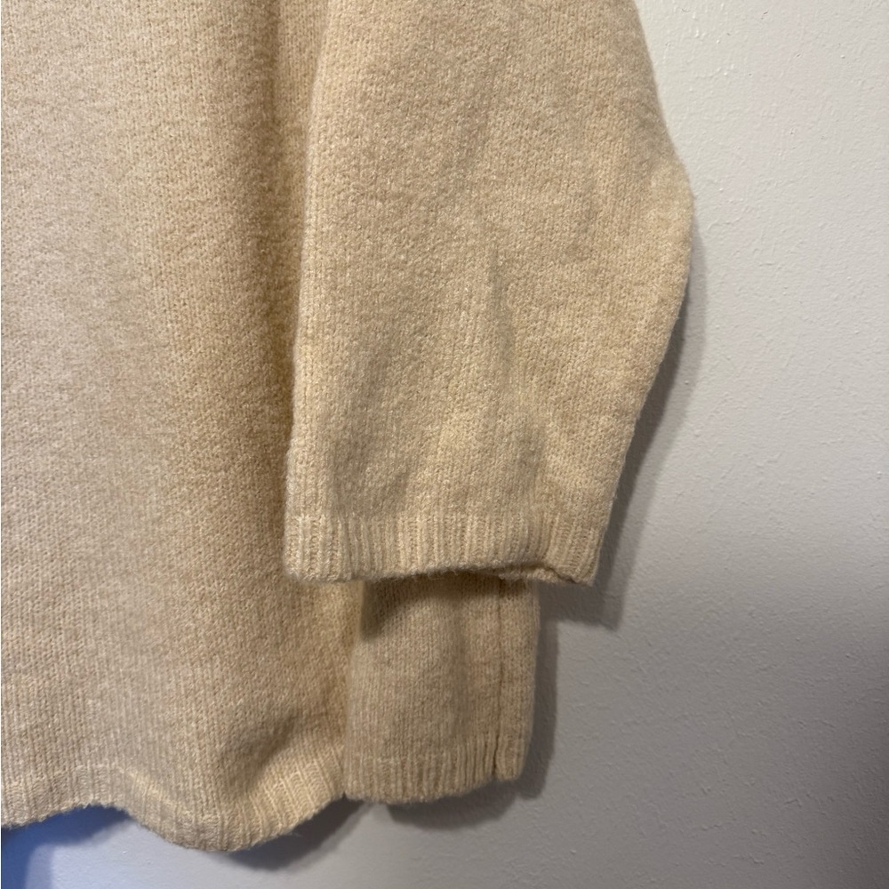 Cozy Cream Turtleneck Sweater - Picture 8 of 8